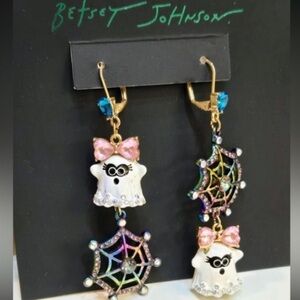 BETSEY JOHNSON Halloween Ghosts & Spiderwebs Mismatched Dangle Earrings NEW NWT